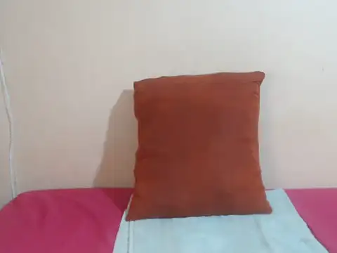 GlowGoddessxx online show from September 12, 2025, 12:16 pm