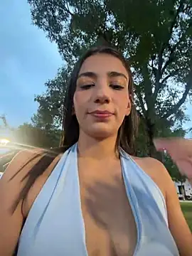 -juicy  online show from November 30, 2025, 10:36 pm