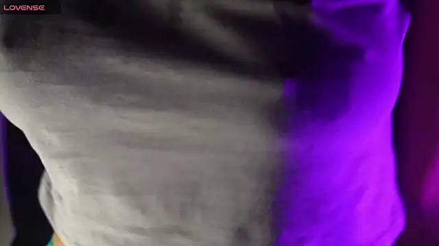 Snapshot of NidhiChandra chatting on November 12, 2025, 11:10 am NidhiChandra online show from November 12, 2025, 11:10 am