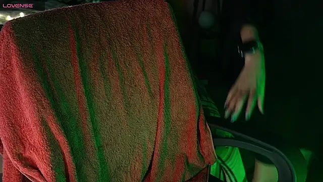 Snapshot of NidhiChandra chatting on December 18, 2025, 7:09 pm NidhiChandra online show from December 18, 2025, 7:09 pm