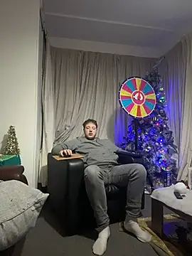 yourmaster2025 online show from January 9, 2026, 11:39 pm