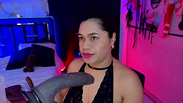 Issafoxx online show from March 29, 2026, 12:16 pm