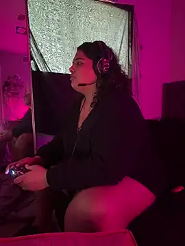 1n0nlythroat online show from January 11, 2026, 9:20 pm