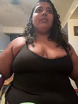1n0nlythroat online show from June 5, 2026, 6:52 am