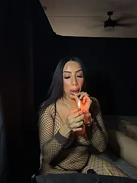 annalove22 online show from May 16, 2026, 5:15 am