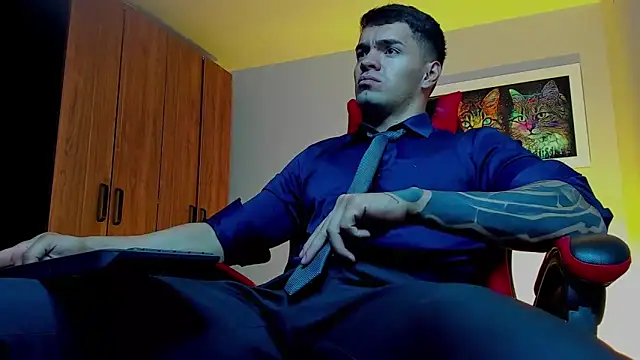 ALPHA DOMINUS  online show from September 10, 2025, 4:01 am