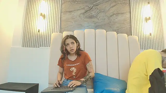 RavenandCody online show from September 26, 2025, 2:26 am