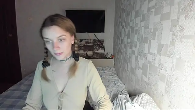 Snapshot of AlisTris chatting on October 5, 2025, 2:59 pm AlisTris online show from October 5, 2025, 2:59 pm