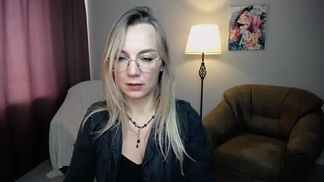 Snapshot of Ava_Elior chatting on September 10, 2025, 12:16 pm Ava Elior online show from September 10, 2025, 12:16 pm