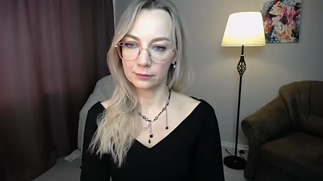 Snapshot of Ava_Elior chatting on October 11, 2025, 9:41 am Ava Elior online show from October 11, 2025, 9:41 am