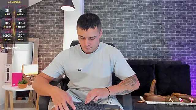 connorsmiith online show from September 15, 2025, 12:43 am