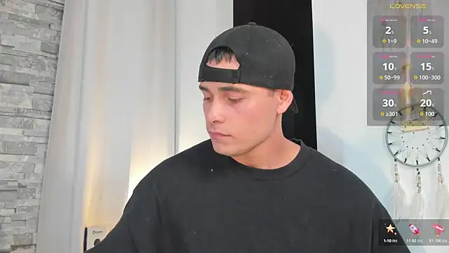 connorsmiith online show from October 21, 2025, 2:40 pm