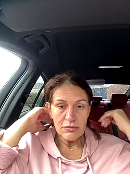 RubyyRosee online show from October 3, 2025, 9:50 am