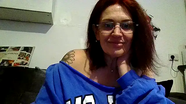 RubyyRosee online show from March 27, 2026, 2:06 pm