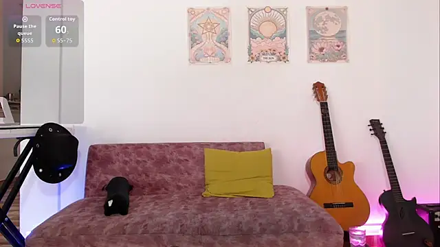 Susanahendrix online show from September 28, 2025, 3:17 pm