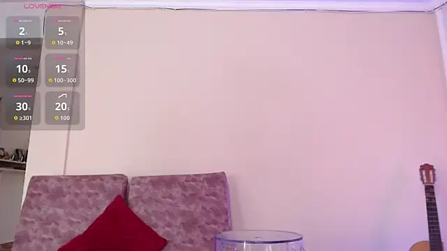 Susanahendrix online show from April 18, 2026, 7:18 pm