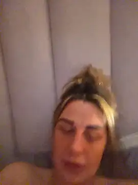 Sophrob96x online show from January 10, 2026, 4:14 am