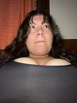 dahianna17 online show from January 13, 2026, 6:29 am