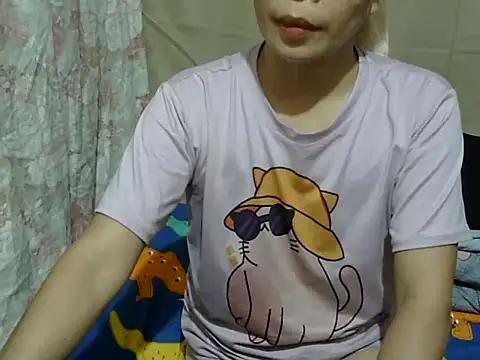 Snapshot of Lovely_mia143 chatting on September 11, 2025, 5:29 am Lovely mia143 online show from September 11, 2025, 5:29 am