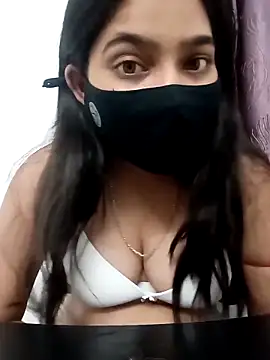 Snapshot of Snehabeauti chatting on November 4, 2025, 5:12 pm Snehabeauti online show from November 4, 2025, 5:12 pm