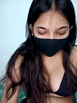Snapshot of Snehabeauti chatting on April 21, 2026, 4:12 pm Snehabeauti online show from April 21, 2026, 4:12 pm