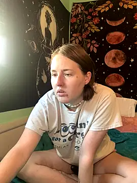 angelbliss10100 online show from December 16, 2025, 4:56 pm