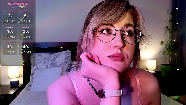 Snapshot of _AlexaFlowers_ chatting on February 24, 2026, 9:29 am AlexaFlowers online show from February 24, 2026, 9:29 am