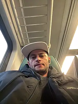 Snapshot of Carlosmauricio123 chatting on March 8, 2026, 12:53 pm Carlosmauricio123 online show from March 8, 2026, 12:53 pm