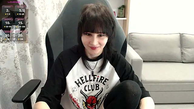 MistyDark online show from November 7, 2025, 8:53 pm