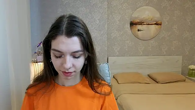 KellyShines online show from May 4, 2026, 1:29 pm