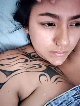 Megara 25 online show from November 21, 2025, 8:18 pm