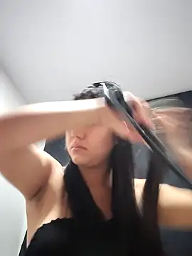 Megara 25 online show from March 19, 2026, 2:43 pm