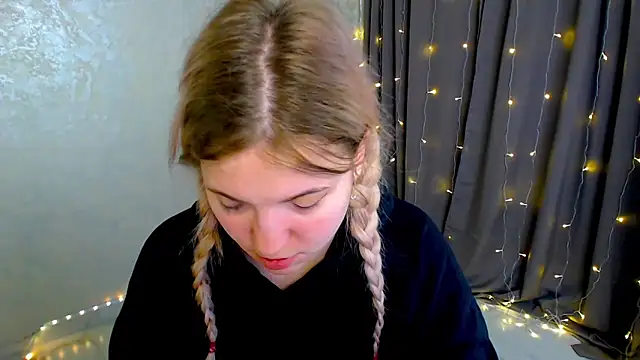 arlana klart online show from February 3, 2026, 1:15 am