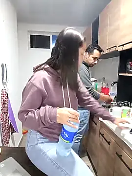 stivenlujan69 online show from October 19, 2025, 1:06 am