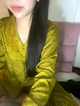 RubyBerry online show from November 14, 2025, 7:40 am