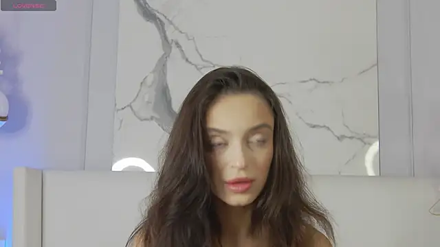 AdoraCortes online show from September 16, 2025, 5:52 am