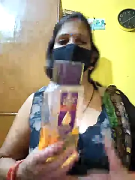 Sonalihot  online show from October 26, 2025, 8:09 am