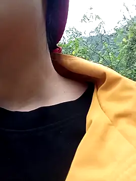 Snapshot of besa4 chatting on March 4, 2026, 9:59 am besa4 online show from March 4, 2026, 9:59 am