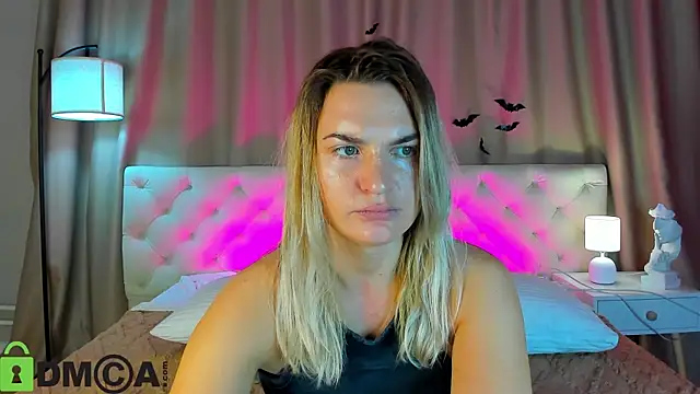 Marie Ellie online show from November 10, 2025, 1:26 am