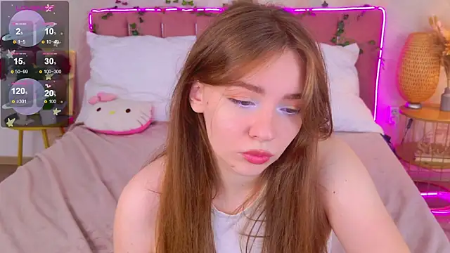 Moon  Bunny online show from September 20, 2025, 3:24 pm