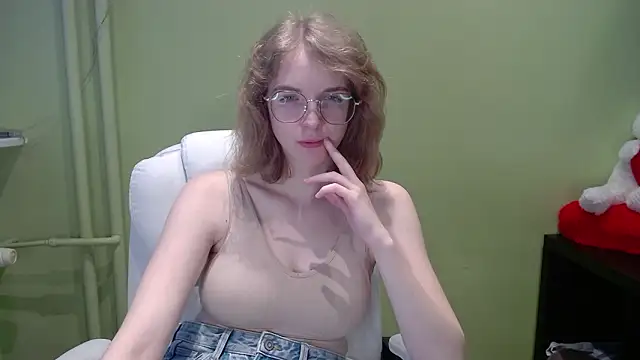 juicyPenny online show from February 12, 2026, 7:25 am