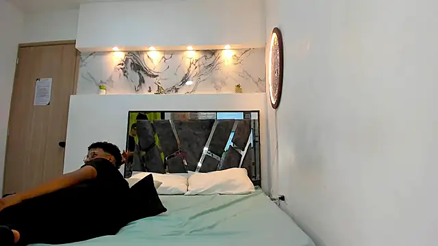 TWINKS BOYS1 online show from December 16, 2025, 7:30 pm