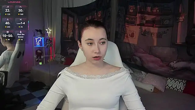 ClaraParks online show from October 27, 2025, 10:03 pm