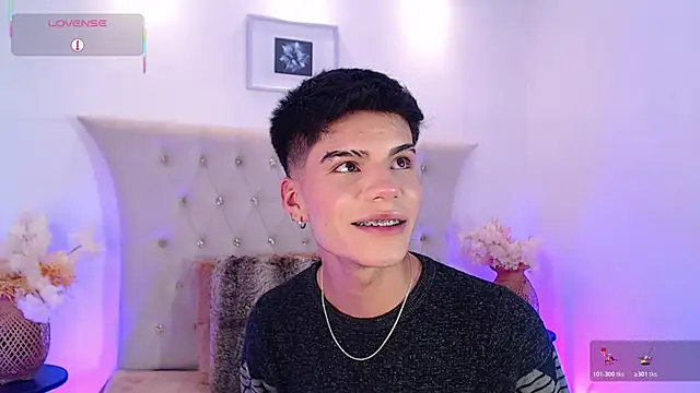 Dulcey  online show from November 26, 2025, 4:24 am