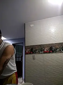 Dani22cmhot online show from January 12, 2026, 2:33 pm