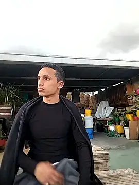 Dani22cmhot online show from January 14, 2026, 11:09 pm