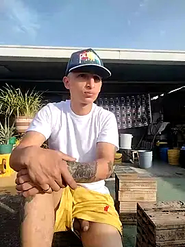 Dani22cmhot online show from February 8, 2026, 12:19 pm