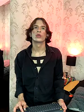 danny rios20 online show from October 4, 2025, 12:36 pm