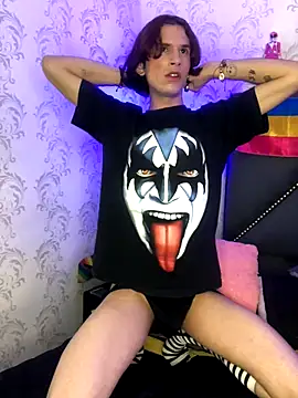 danny rios20 online show from October 9, 2025, 12:14 pm