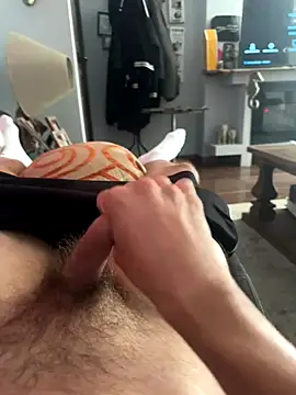 Snapshot of hools91 chatting on October 13, 2025, 9:20 am hools91 online show from October 13, 2025, 9:20 am